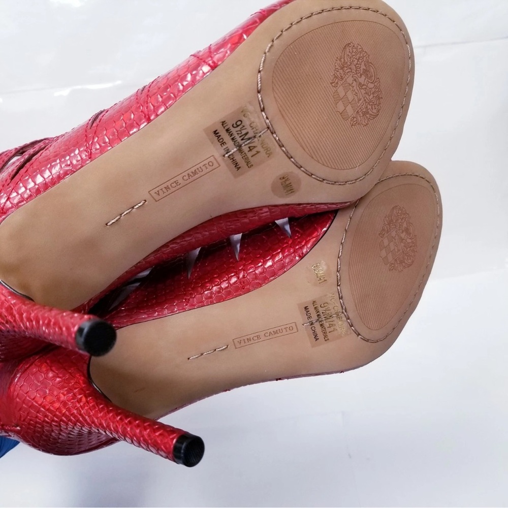 Vince Camuto Red Heeled Cut-Out Boots - Picture 4 of 6